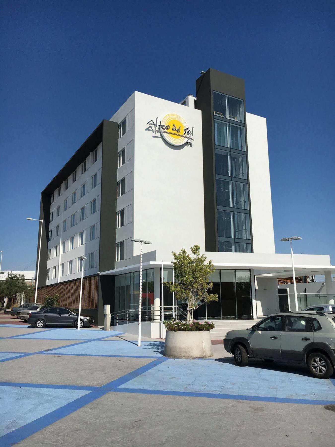 Отель Alto Del Sol Plaza Мехильонес Экстерьер фото